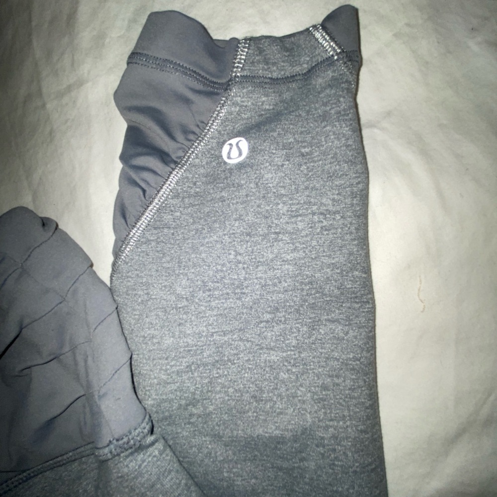 Lululemon capris leggings size 6 - Picture 6 of 11